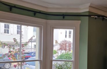 Metropole in Charcoal, Corded 30 mm, Bay Window